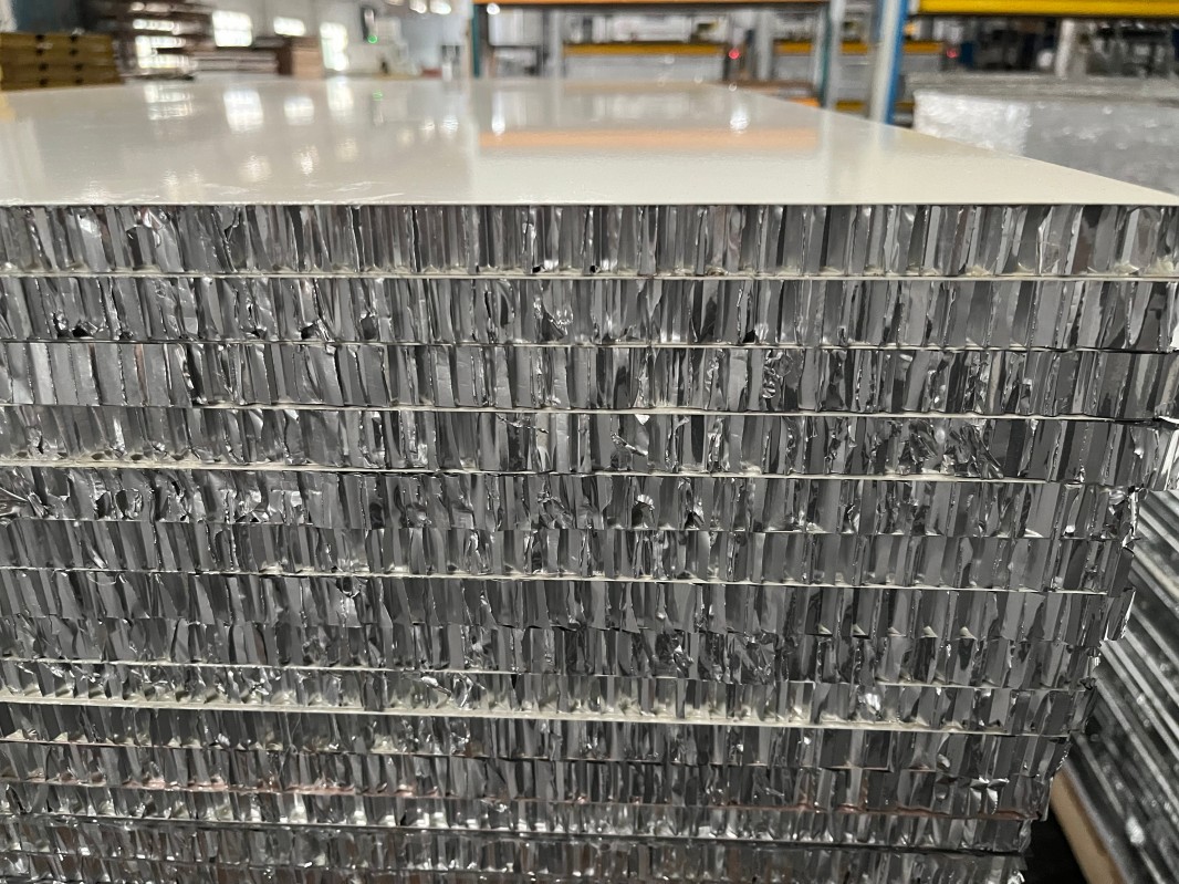 18mm Honeycomb Panel Application 2