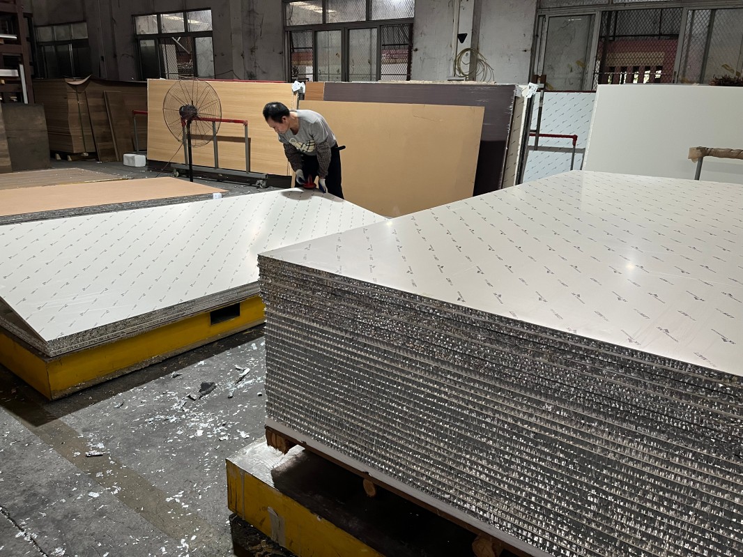 18 mm Aluminum honeycomb panels