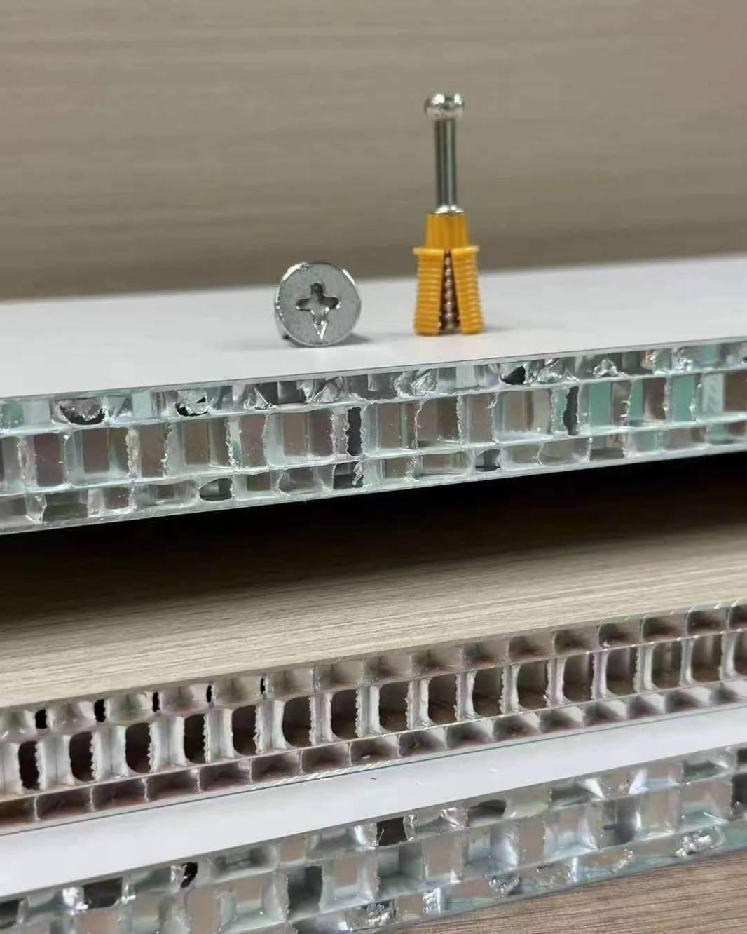 Multi-Layer Aluminum Honeycomb Panel Structural Profile Detail