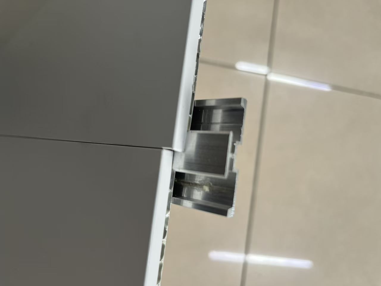 9mm Decorative Panel Corner & Joint Detail